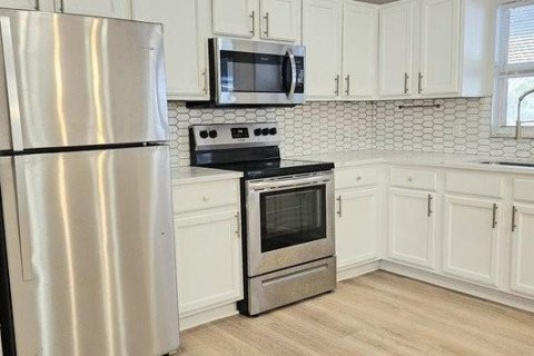 Appartement à louer à Port Charlotte, Floride: 1 chambre, 63.17 m2 № 2135937 - photo 7