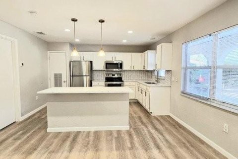 Appartement à louer à Port Charlotte, Floride: 1 chambre, 63.17 m2 № 2135937 - photo 8