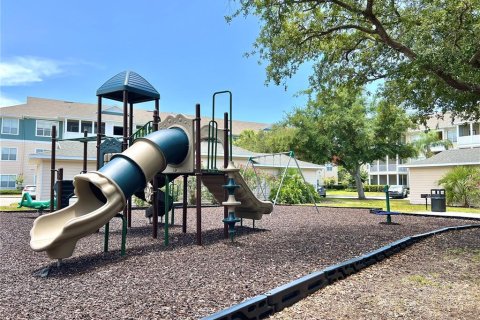 Condo in Bradenton, Florida, 1 bedroom № 2128015 - photo 5
