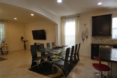 Casa en venta en Orlando, Florida, 5 dormitorios, 295.24 m2 № 2142832 - foto 6