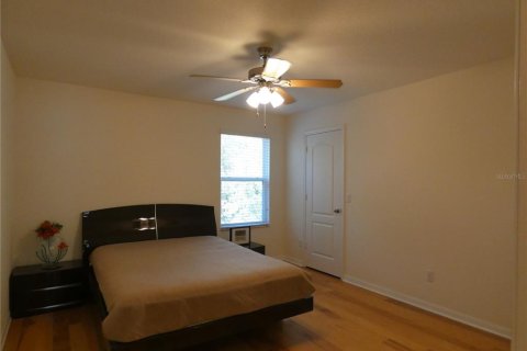 Casa en venta en Orlando, Florida, 5 dormitorios, 295.24 m2 № 2142832 - foto 17