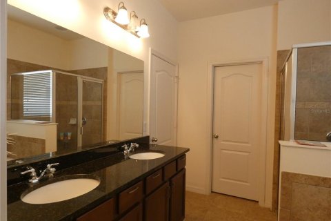 Casa en venta en Orlando, Florida, 5 dormitorios, 295.24 m2 № 2142832 - foto 10