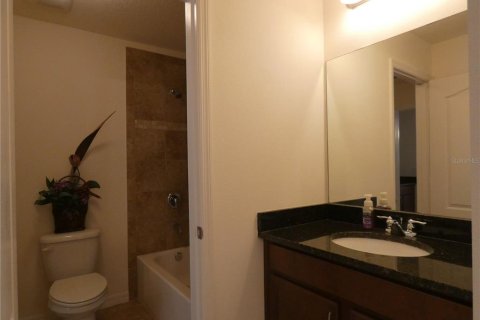Casa en venta en Orlando, Florida, 5 dormitorios, 295.24 m2 № 2142832 - foto 18