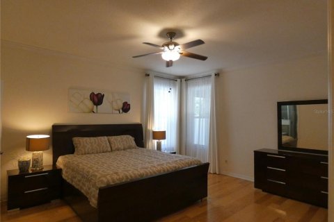 Casa en venta en Orlando, Florida, 5 dormitorios, 295.24 m2 № 2142832 - foto 9
