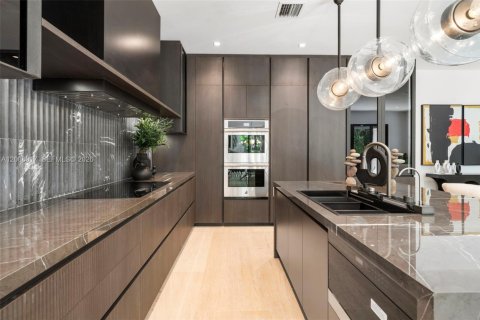 Villa ou maison à vendre à Miami, Floride: 5 chambres, 390 m2 № 2072598 - photo 6