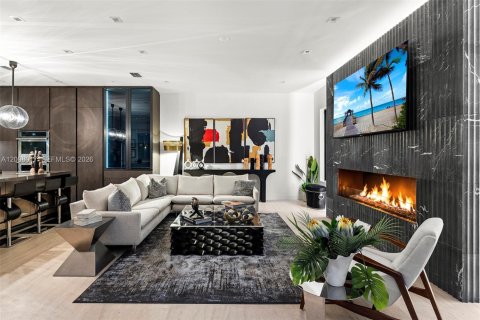 Villa ou maison à vendre à Miami, Floride: 5 chambres, 390 m2 № 2072598 - photo 12