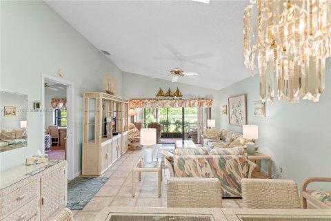 Adosado en venta en Delray Beach, Florida, 2 dormitorios, 108.97 m2 № 1954916 - foto 16