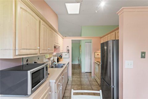 Adosado en venta en Delray Beach, Florida, 2 dormitorios, 108.97 m2 № 1954916 - foto 8