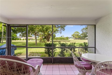 Adosado en venta en Delray Beach, Florida, 2 dormitorios, 108.97 m2 № 1954916 - foto 2