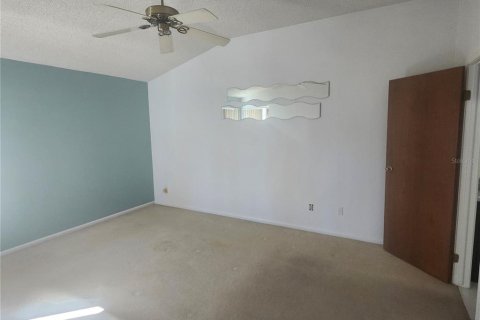 House in New Port Richey, Florida 2 bedrooms, 127.46 sq.m. № 1557626 - photo 23