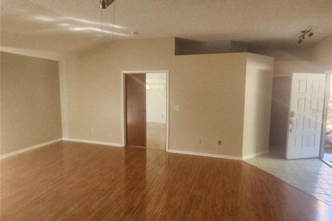 House in New Port Richey, Florida 2 bedrooms, 127.46 sq.m. № 1557626 - photo 16