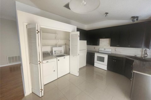 House in New Port Richey, Florida 2 bedrooms, 127.46 sq.m. № 1557626 - photo 11