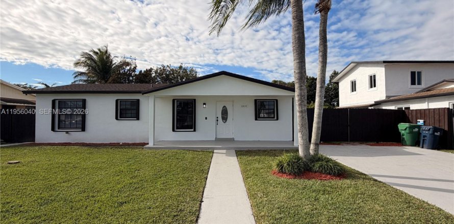 Casa en Miami, Florida 3 dormitorios, 158.49 m2 № 2010746