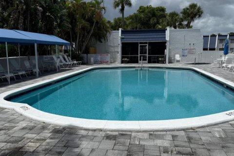 Copropriété à louer à Lake Worth, Floride: 2 chambres, 117.52 m2 № 2254528 - photo 16