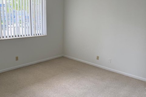 Copropriété à louer à Lake Worth, Floride: 2 chambres, 117.52 m2 № 2254528 - photo 7