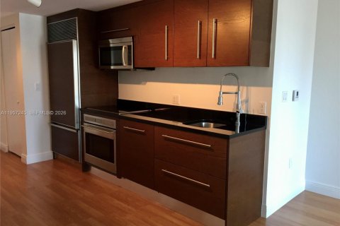 Condominio en alquiler en Miami, Florida, 55.56 m2 № 2011242 - foto 18