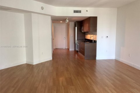 Condominio en alquiler en Miami, Florida, 55.56 m2 № 2011242 - foto 13