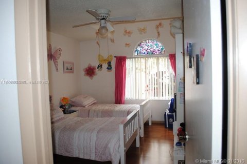 Copropriété à vendre à Doral, Floride: 2 chambres, 86.03 m2 № 1979833 - photo 17