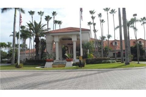 Copropriété à vendre à Doral, Floride: 2 chambres, 86.03 m2 № 1979833 - photo 5