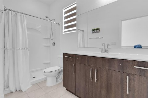 House in Homestead, Florida 4 bedrooms, 201.04 sq.m. № 2041241 - photo 13