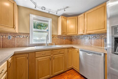 Villa ou maison à vendre à DeLand, Floride: 4 chambres, 153.47 m2 № 1831278 - photo 13