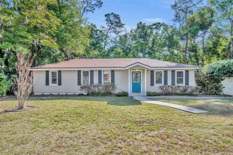Villa ou maison à vendre à DeLand, Floride: 4 chambres, 153.47 m2 № 1831278 - photo 1