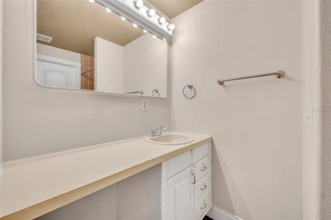 Villa ou maison à vendre à DeLand, Floride: 4 chambres, 153.47 m2 № 1831278 - photo 19