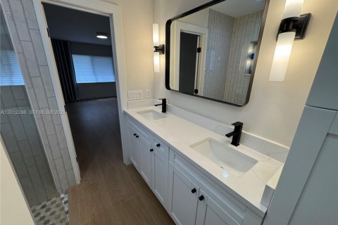 Casa en alquiler en Boca Raton, Florida, 4 dormitorios, 141.21 m2 № 2074772 - foto 10
