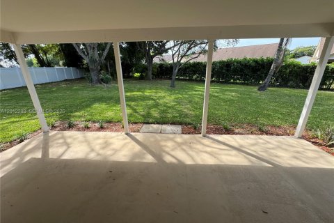 Casa en alquiler en Boca Raton, Florida, 4 dormitorios, 141.21 m2 № 2074772 - foto 20