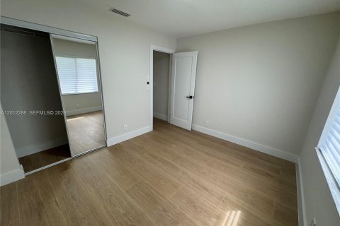 Casa en alquiler en Boca Raton, Florida, 4 dormitorios, 141.21 m2 № 2074772 - foto 12