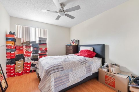 Villa ou maison à vendre à Miramar, Floride: 4 chambres, 231.42 m2 № 2066531 - photo 23