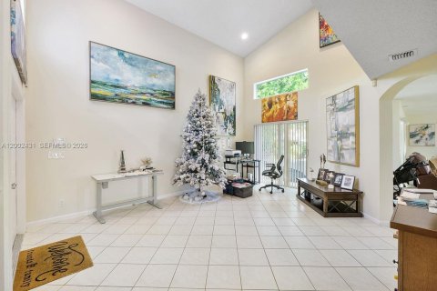 Villa ou maison à vendre à Miramar, Floride: 4 chambres, 231.42 m2 № 2066531 - photo 6