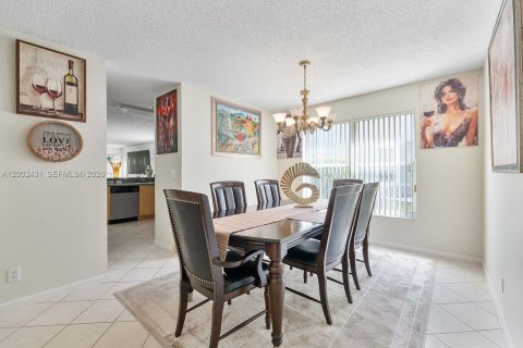 Villa ou maison à vendre à Miramar, Floride: 4 chambres, 231.42 m2 № 2066531 - photo 14