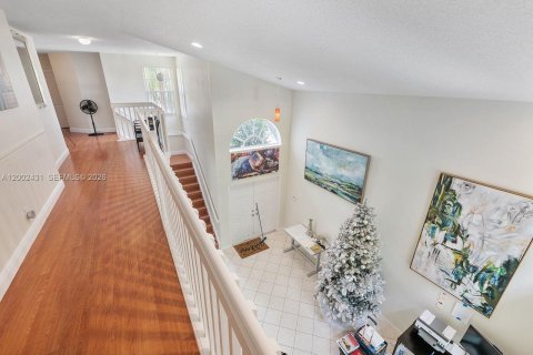 Villa ou maison à vendre à Miramar, Floride: 4 chambres, 231.42 m2 № 2066531 - photo 16