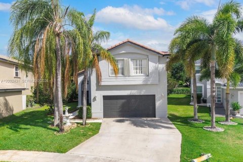 Villa ou maison à Miramar, Floride 4 chambres, 231.42 m2 № 2066531