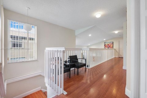 Villa ou maison à vendre à Miramar, Floride: 4 chambres, 231.42 m2 № 2066531 - photo 17