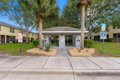 Townhouse in Riverview, Florida 3 bedrooms, 130.81 sq.m. № 2400078 - photo 29