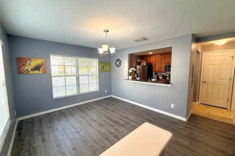 Townhouse in Riverview, Florida 3 bedrooms, 130.81 sq.m. № 2400078 - photo 8