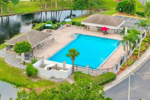 Townhouse in Riverview, Florida 3 bedrooms, 130.81 sq.m. № 2400078 - photo 30