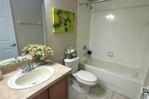 Townhouse in Riverview, Florida 3 bedrooms, 130.81 sq.m. № 2400078 - photo 26