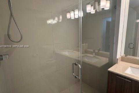 Condominio en alquiler en Doral, Florida, 2 dormitorios, 89.19 m2 № 2048958 - foto 13