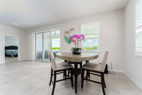 House in Bradenton, Florida 4 bedrooms, 189.99 sq.m. № 2216105 - photo 22