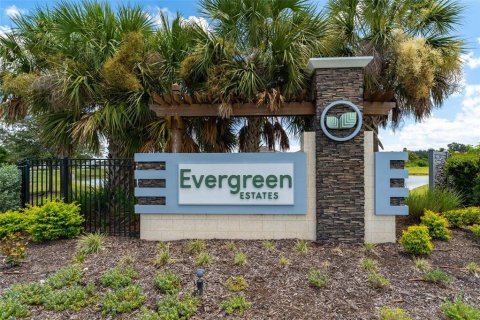 House in Bradenton, Florida 4 bedrooms, 189.99 sq.m. № 2216105 - photo 7