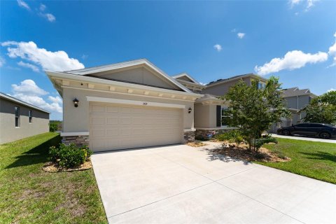 House in Bradenton, Florida 4 bedrooms, 189.99 sq.m. № 2216105 - photo 10