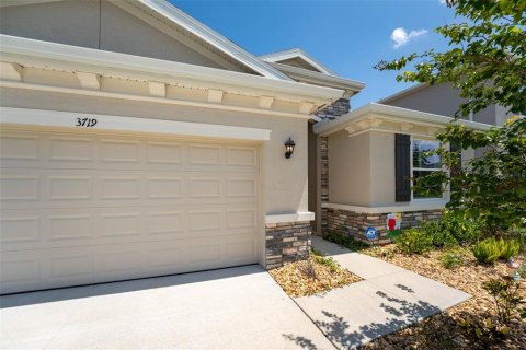 House in Bradenton, Florida 4 bedrooms, 189.99 sq.m. № 2216105 - photo 12