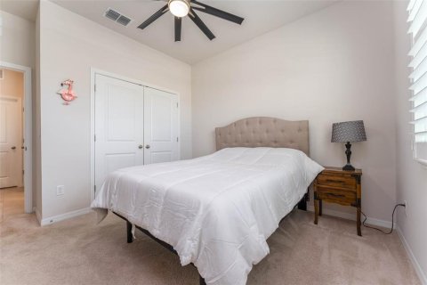 House in Bradenton, Florida 4 bedrooms, 189.99 sq.m. № 2216105 - photo 29