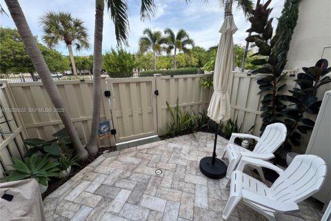 Copropriété à louer à Lauderdale-by-the-Sea, Floride: 2 chambres, 139.35 m2 № 1982729 - photo 17