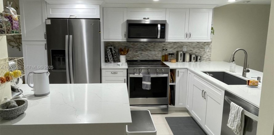 Condo à Lauderdale-by-the-Sea, Floride, 2 chambres  № 1982729