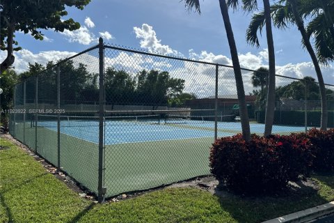 Copropriété à louer à Lauderdale-by-the-Sea, Floride: 2 chambres, 139.35 m2 № 1982729 - photo 27