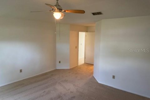 House in Brandon, Florida 3 bedrooms, 182.92 sq.m. № 1803426 - photo 17